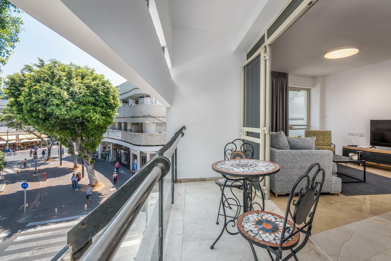 Dizengoff Square Superb 1 Bedroom With Balcony テル・アビブ エクステリア 写真