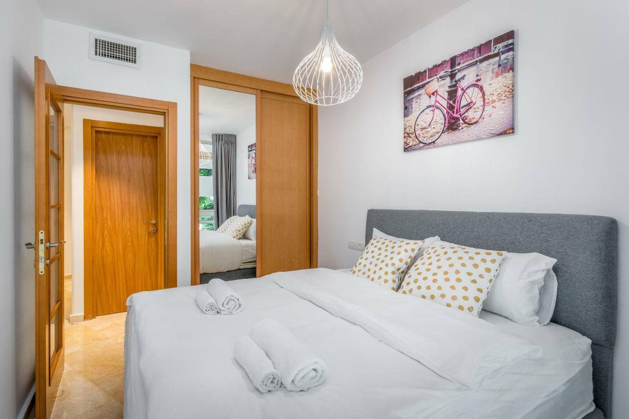 Dizengoff Square Superb 1 Bedroom With Balcony テル・アビブ エクステリア 写真